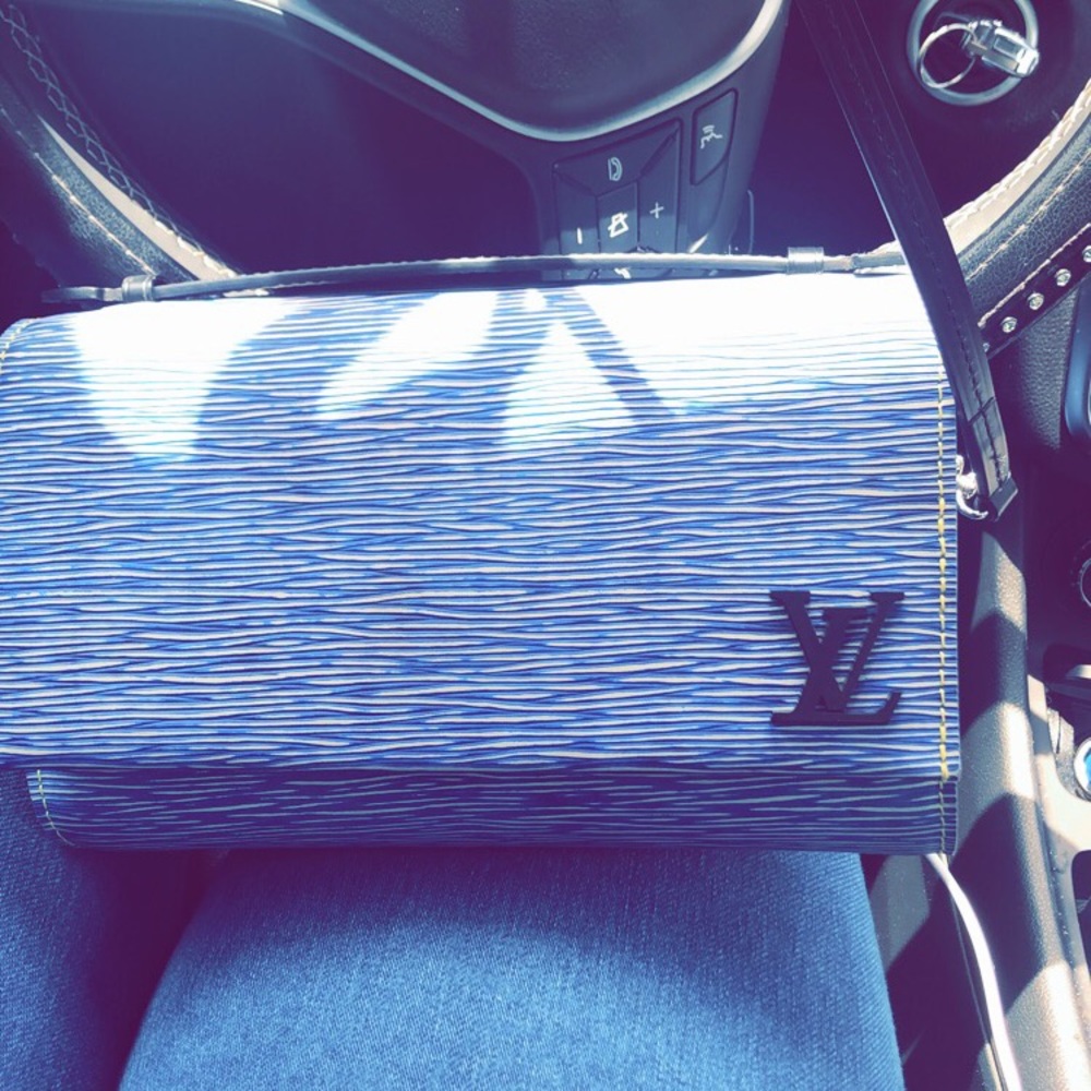 Authentic Louis Vuitton Clery Bag